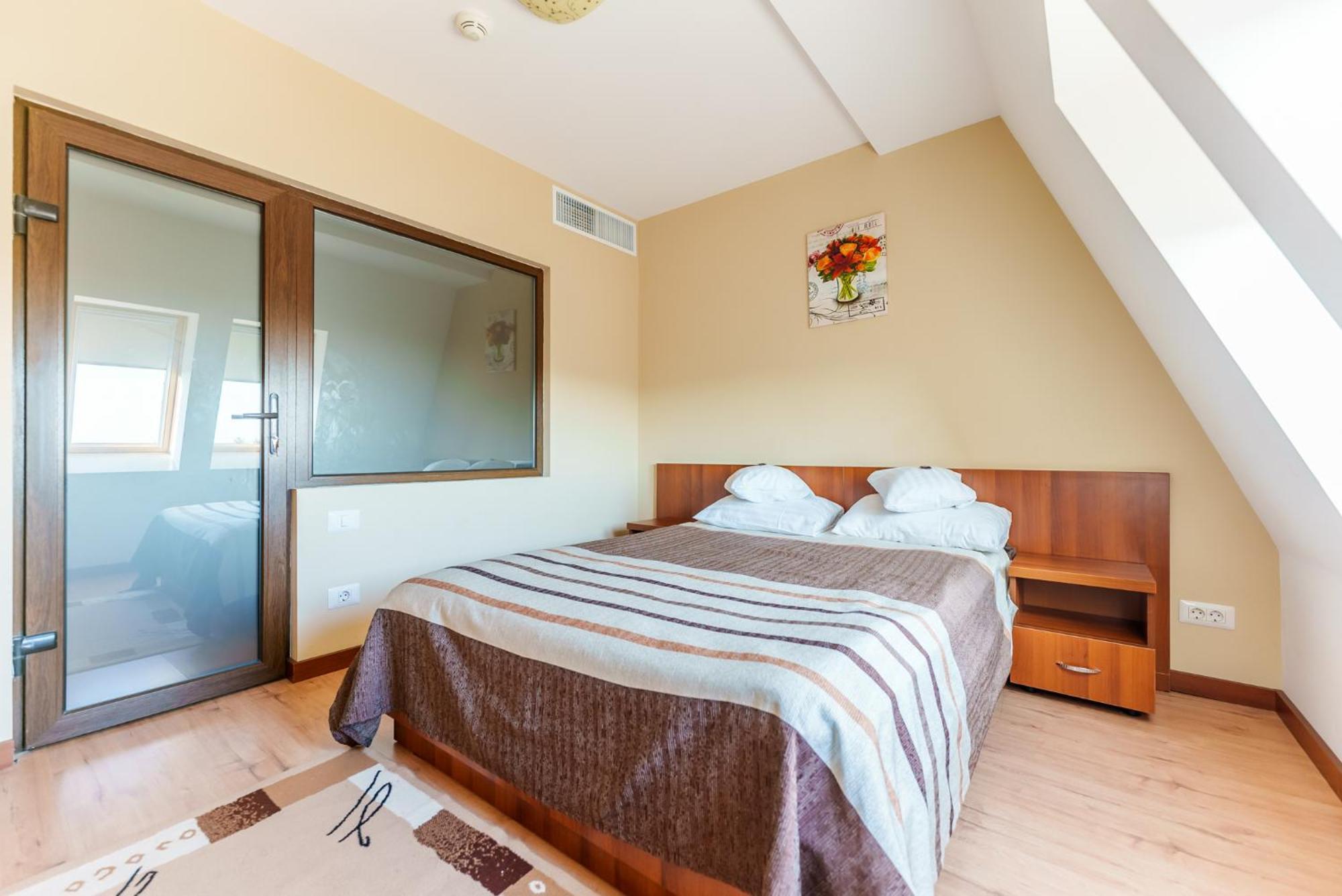 Hotel Crisana Αράντ Εξωτερικό φωτογραφία