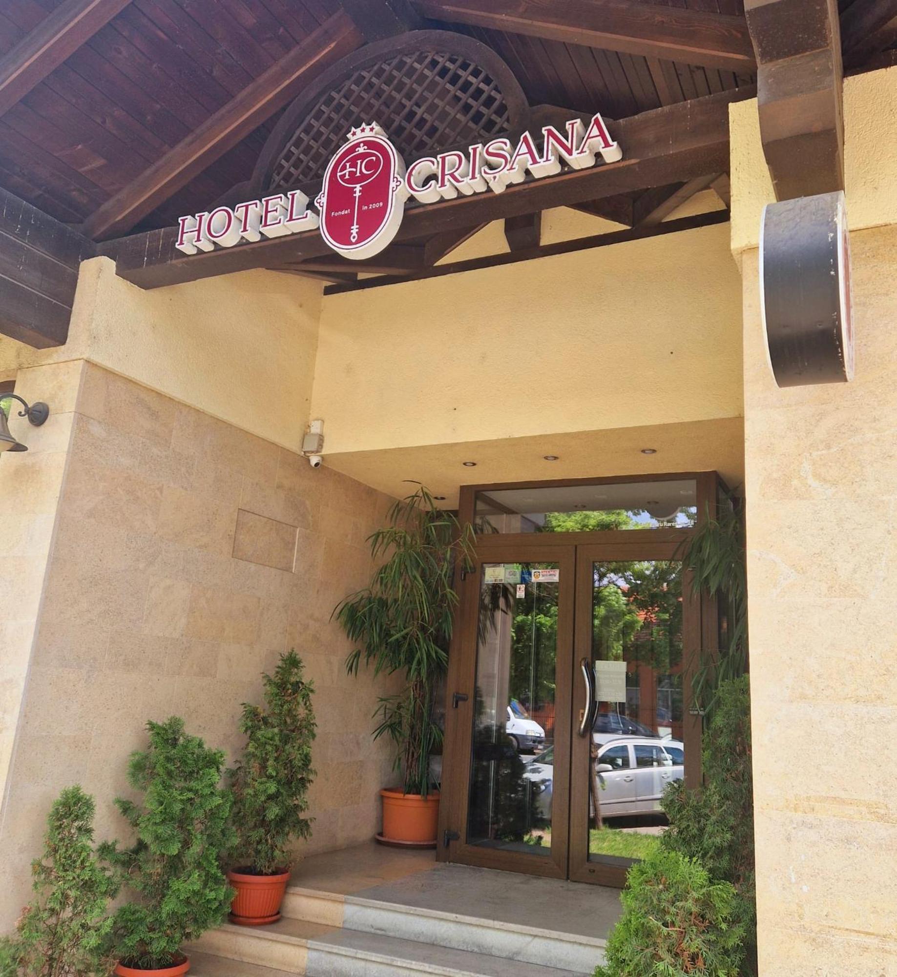 Hotel Crisana Αράντ Εξωτερικό φωτογραφία